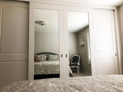 mirrored-doors