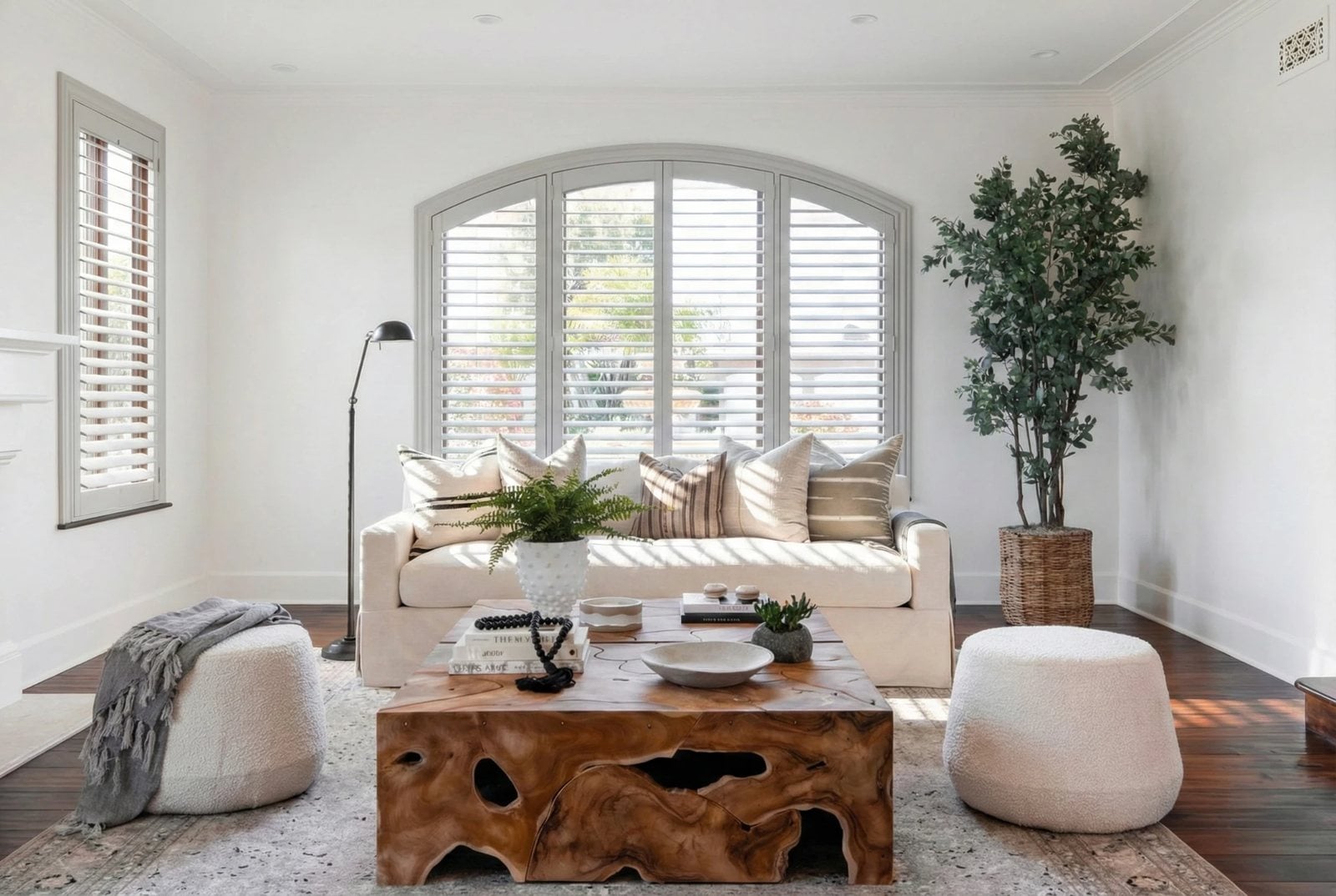 Orange County Custom Shutters: What Separates a Manufacturer From a Dealer